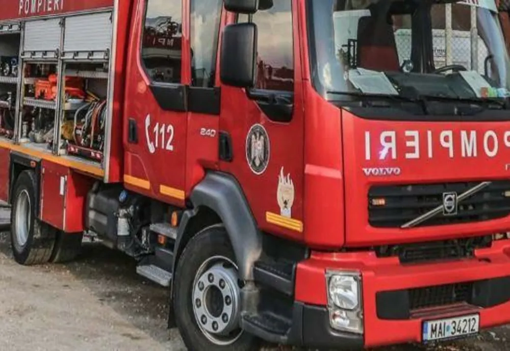În ultimele 3 zile, pompierii bistrițeni au intervenit la peste 90 de evenimente! 20 au fost incendii de vegetație