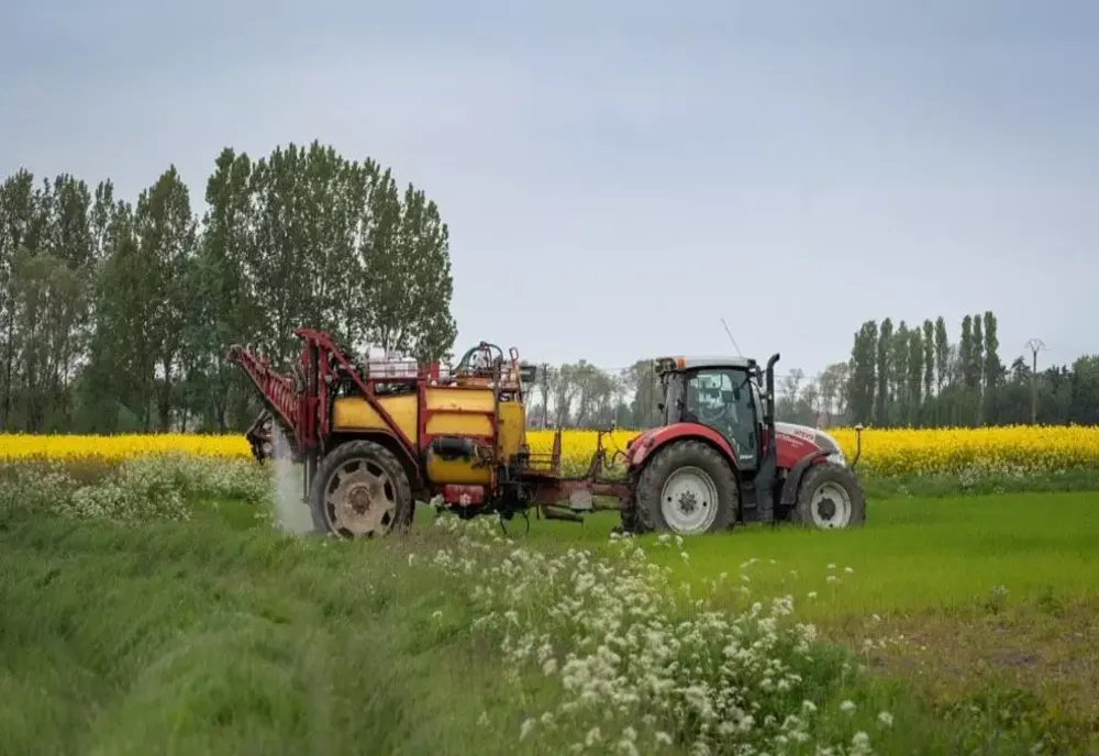 Comisia Europeană rambursează aproape un miliard de euro României pentru plățile către fermieri