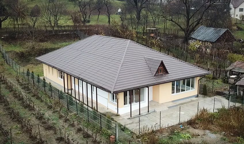 casa de tip familial (2)