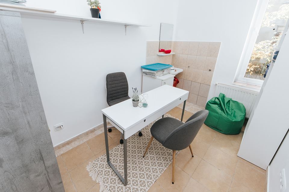 44132186_2285219118157915_7823485424487104512_n