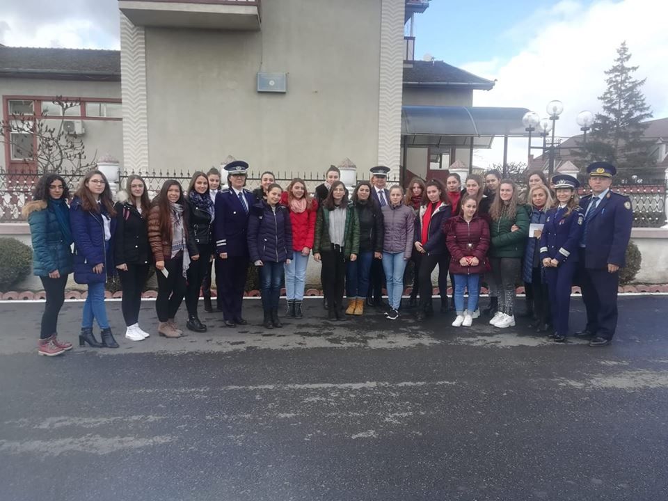 53558667_397158817529003_1281274609382981632_n