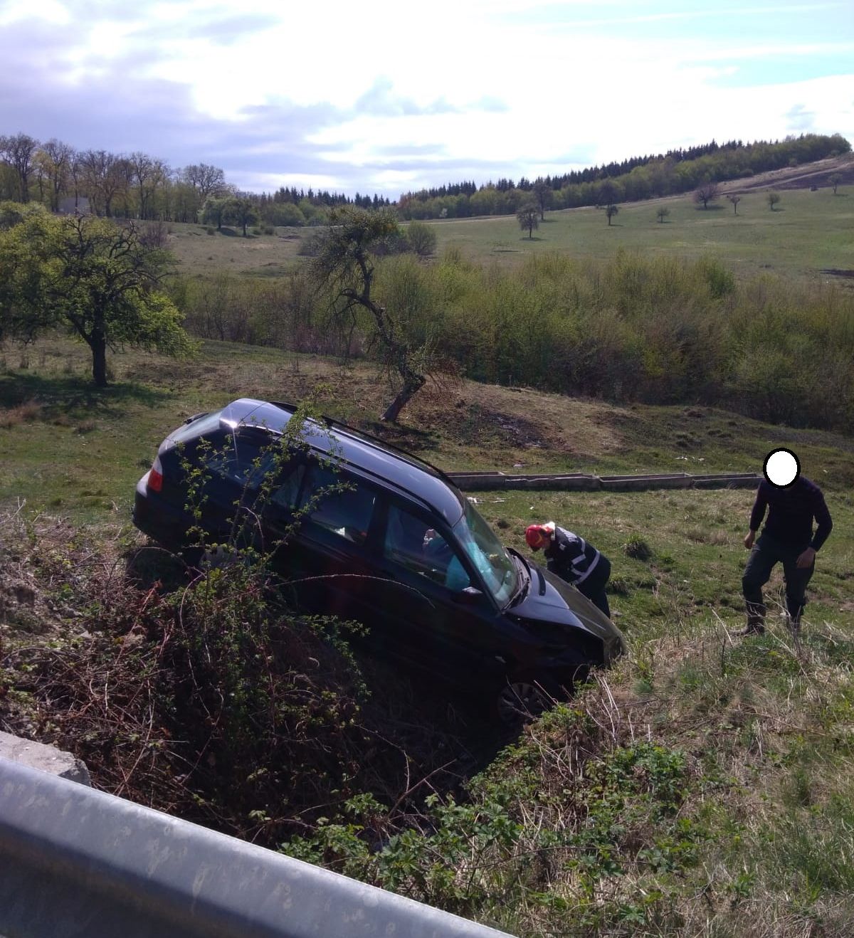 e7cc9862-a40c-4479-a41b-f78e6fbc8d2d