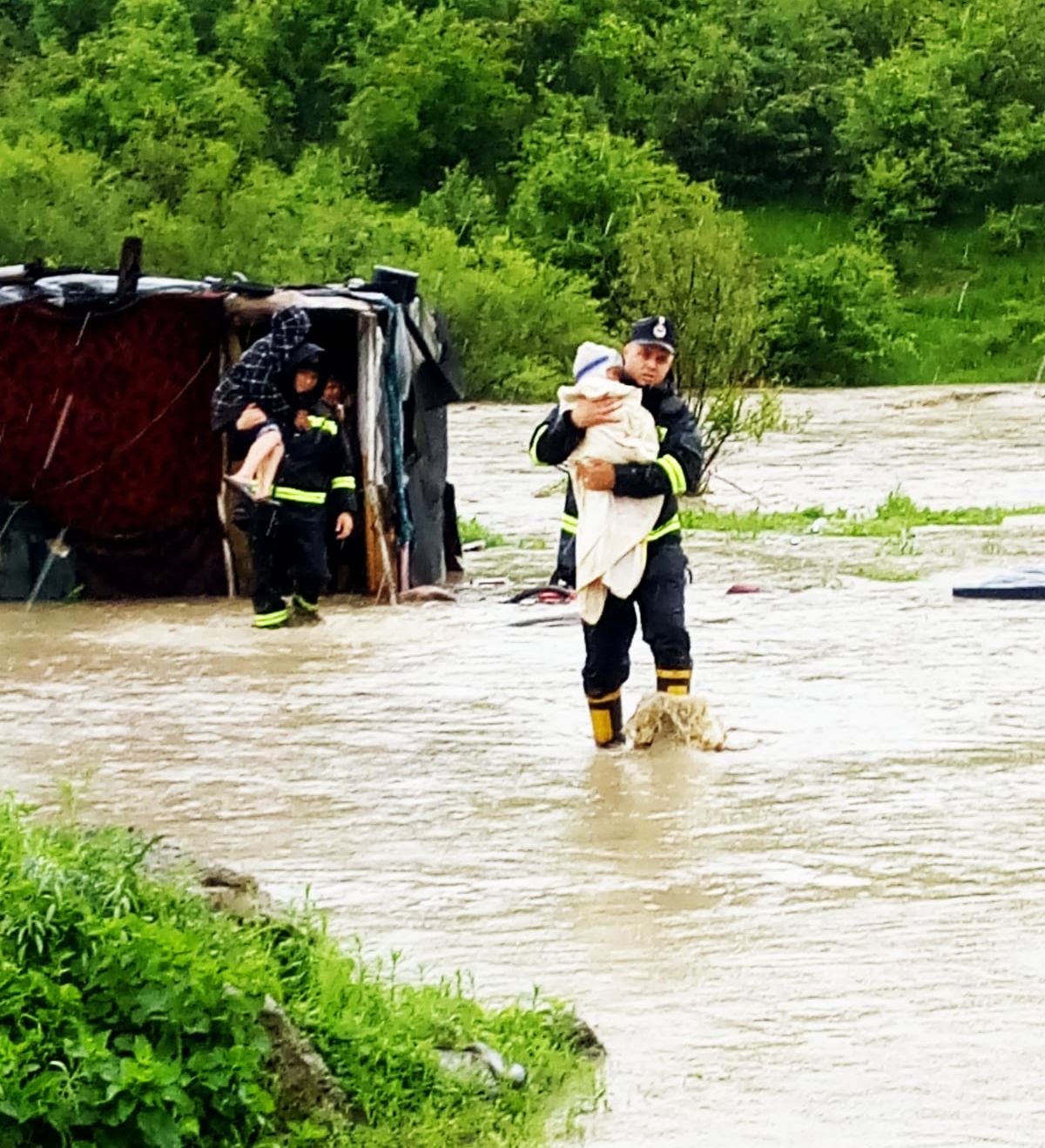 b92215cc-68c6-4fe3-9e94-f84da484aaf3