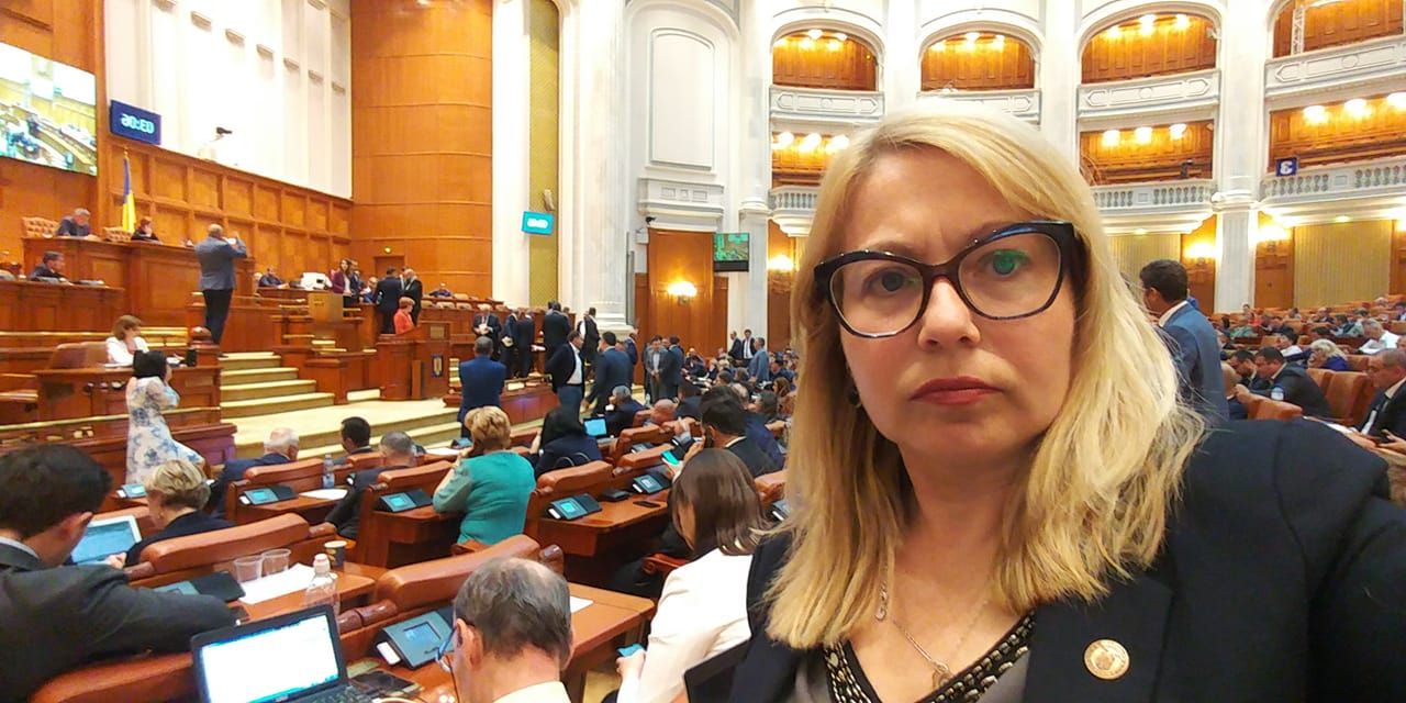 cristina iruisniti 4