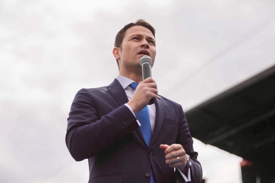 61683193_2318710728370952_8385431622576504832_n