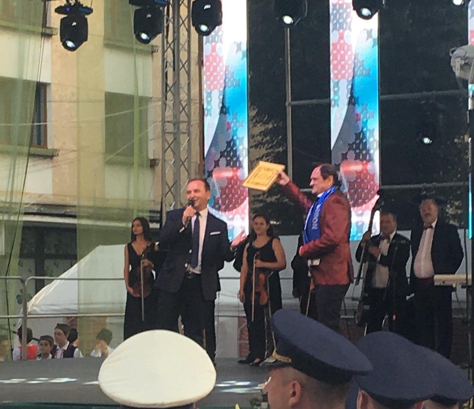 67298387_10211847923792982_6430481660420030464_n