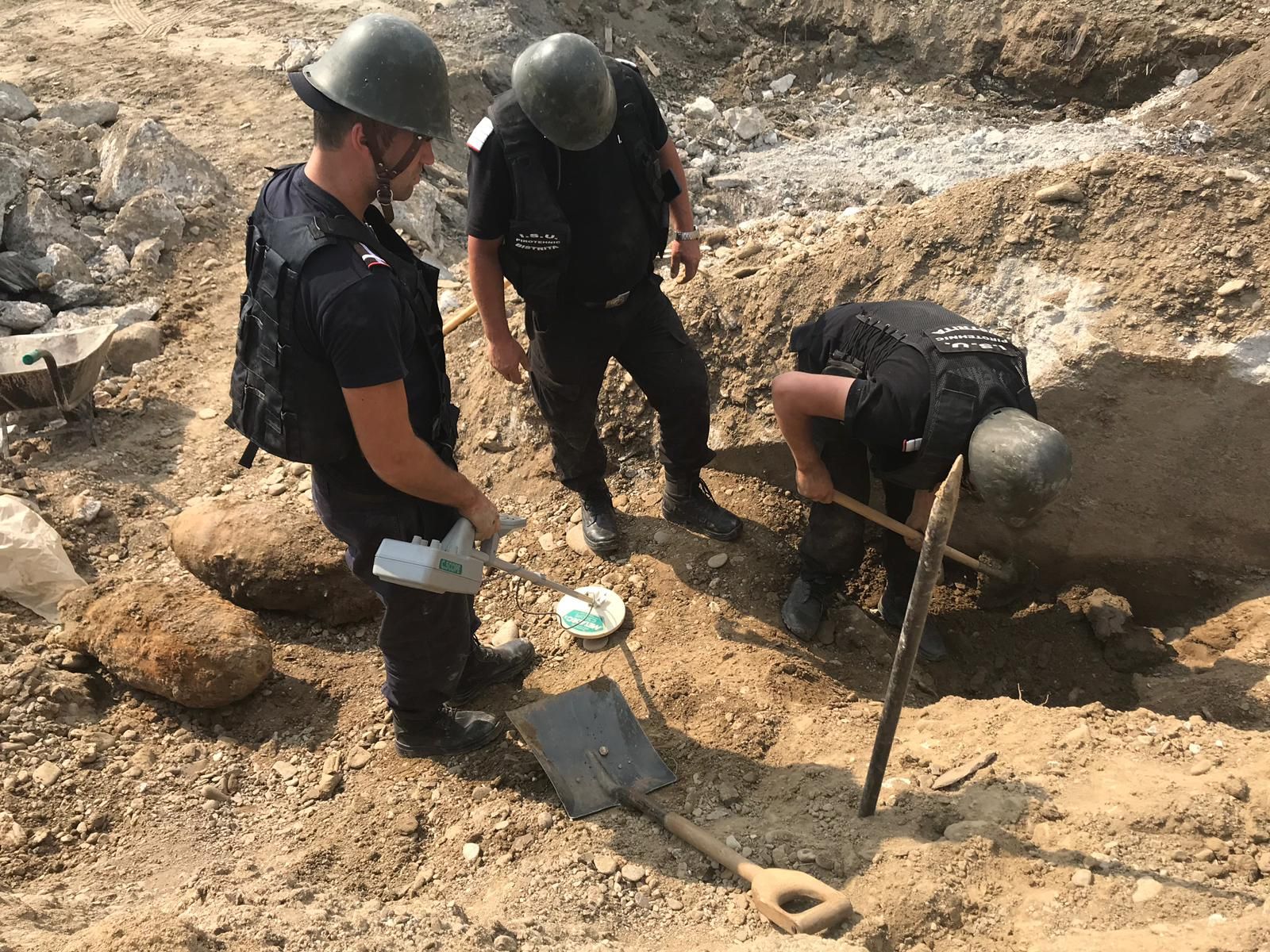 aabc8e63-a8a9-44b5-8411-5b8b4bfb6f35