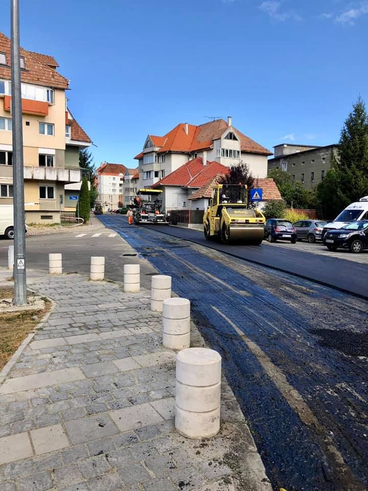 70352007_880148862364660_2975127135884148736_n