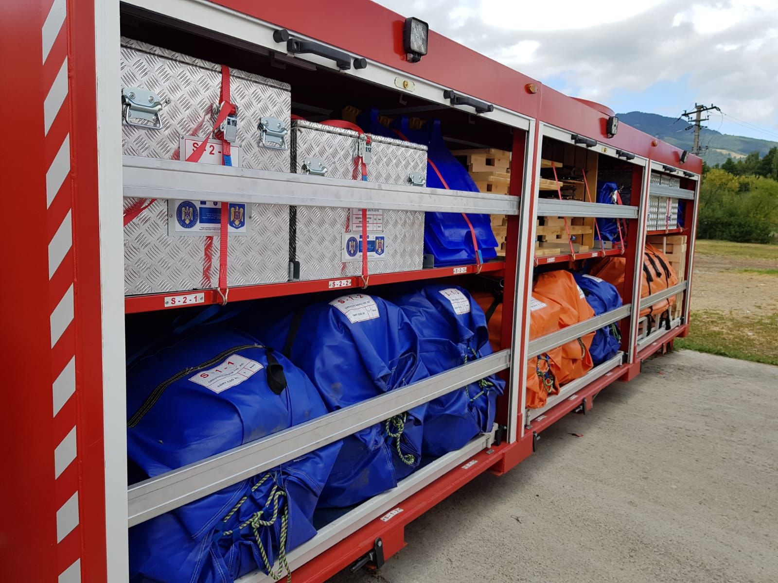 eb4b06c8-15b4-4cac-8d3f-8e17c80f8382