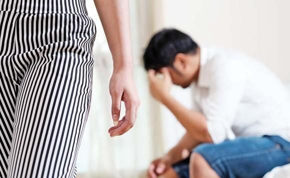 barbat batut de nevasta