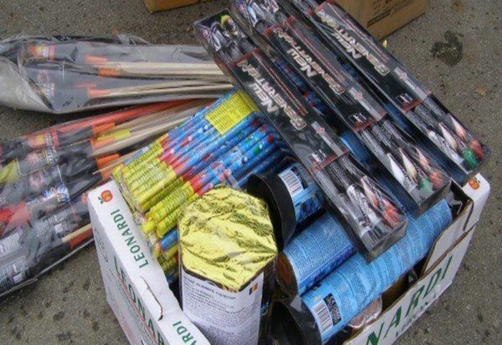 Captură record! Peste 700 kg de articole pirotehnice, confiscate de polițiști, în minivacanța de Crăciun
