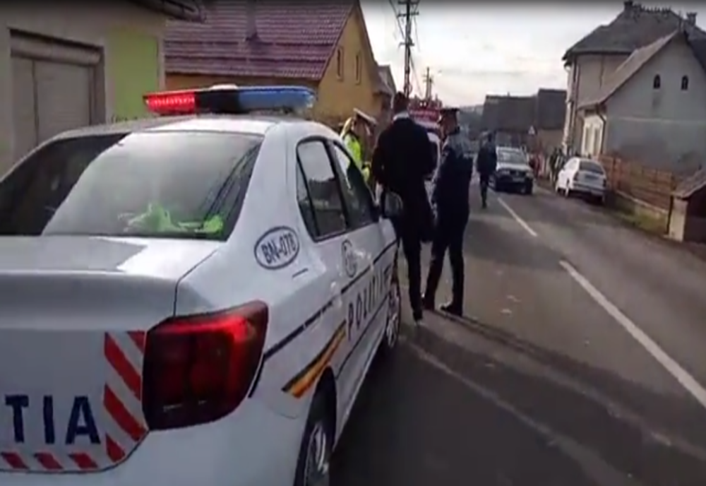 Un bărbat din Salva, rupt de beat, s-a lovit de o mașină condusă de un preot! A fost transportat la spital