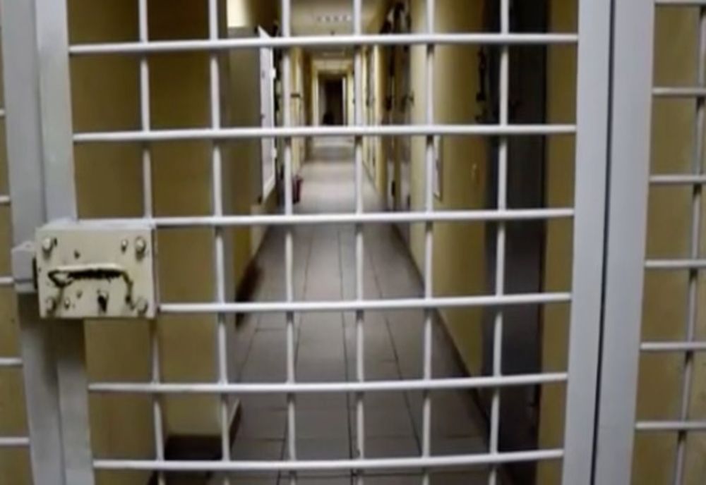 Unul dintre făptașii crimei de pe Împăratul Traian din Bistrița, condamnat de prima instanță la ani grei de pușcărie