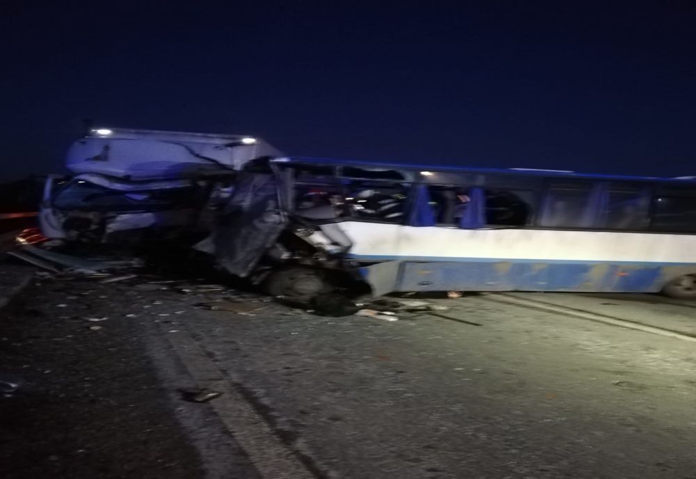 Accident rutier GRAV pe DN 15A, la Galații Bistriței! Un mort și 8 răniți, dintre care 5 au ajuns la spital
