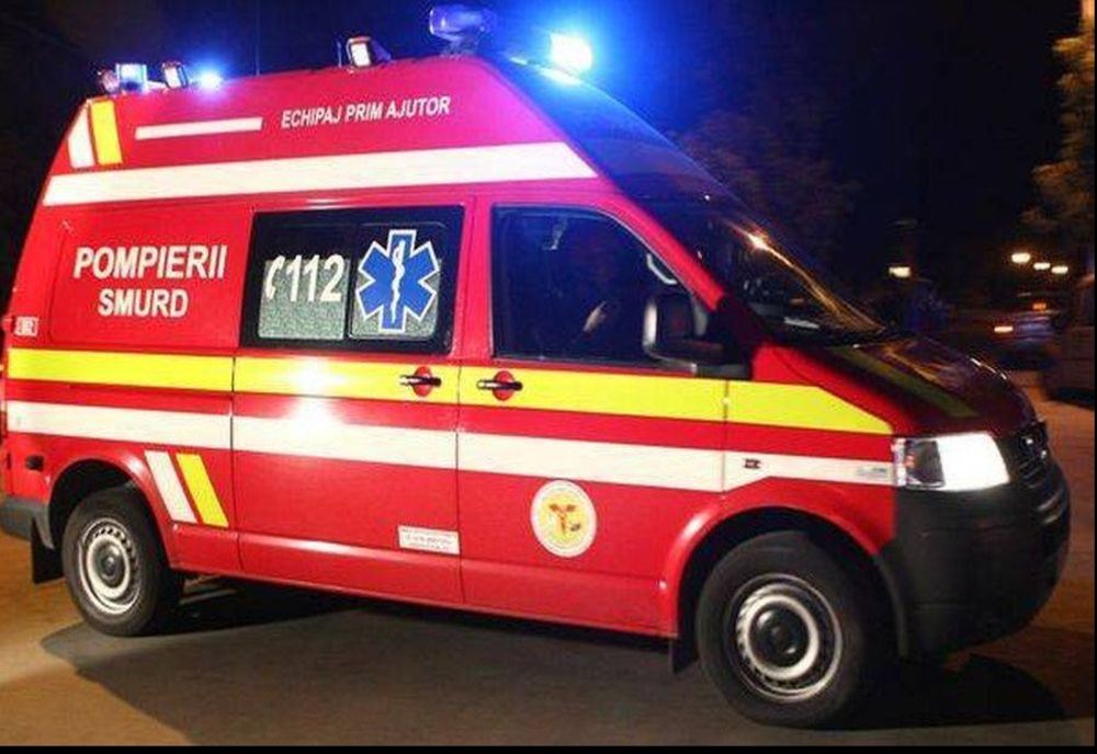 Accident în localitatea Feldru! Un adult și un copil au ajuns la spital