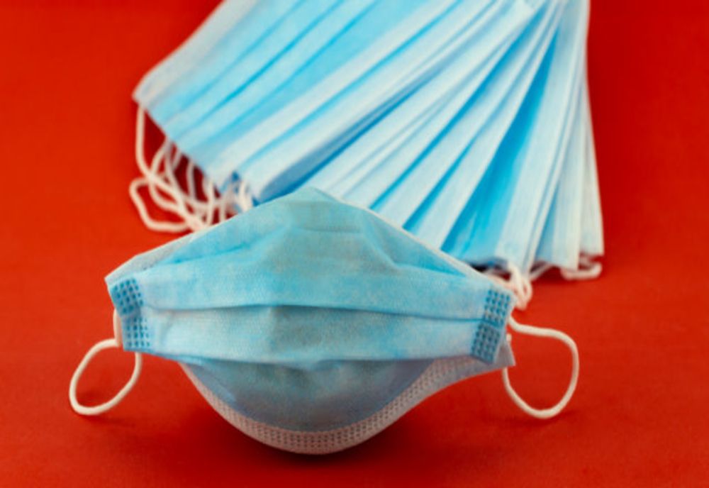 Primăria Năsăud aciziționează măști de protecție și le împarte gratuit locuitorilor aflați în dificultate