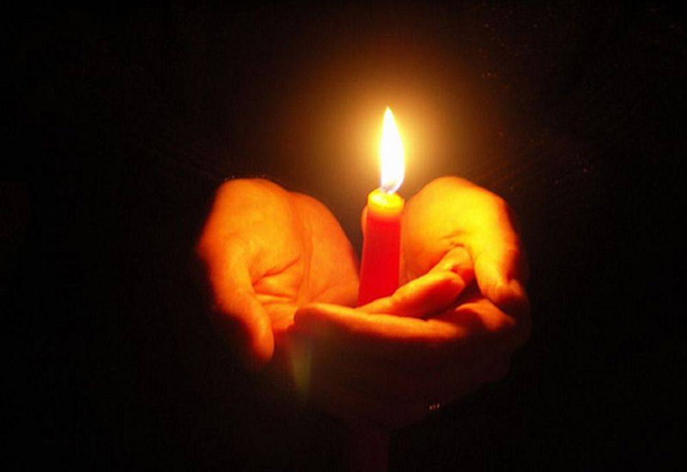 Bărbat din Bistrița-Năsăud, aflat în carantină instituționalizată, găsit mort în cameră