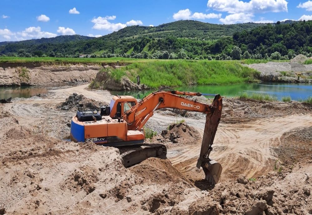 Două firme din Bistrița-Năsăud, amendate usturător de Apele Române! Au fost sesizați și procurorii