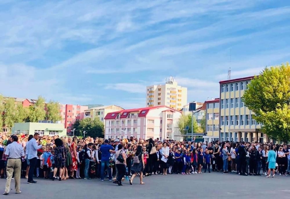 Elevii și tot personalul din școlile bistrițene ar putea fi testat pentru CoVid-19! Anunțul viceprimarului Niculae