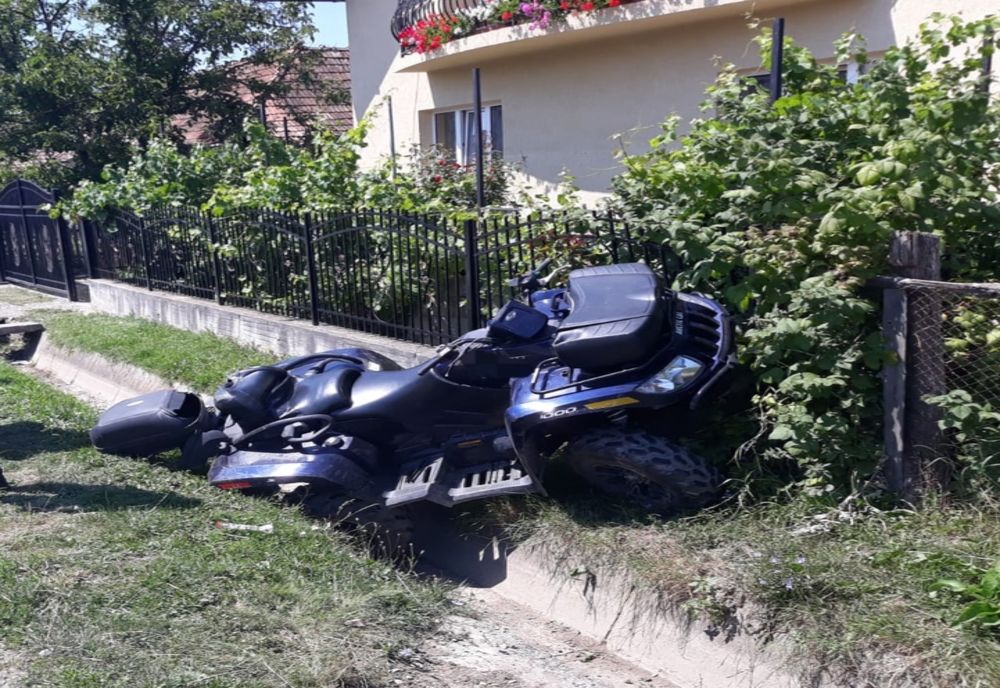 Tânăr din Livezile, la spital, după ce a ajuns cu ATV-ul într-un gard
