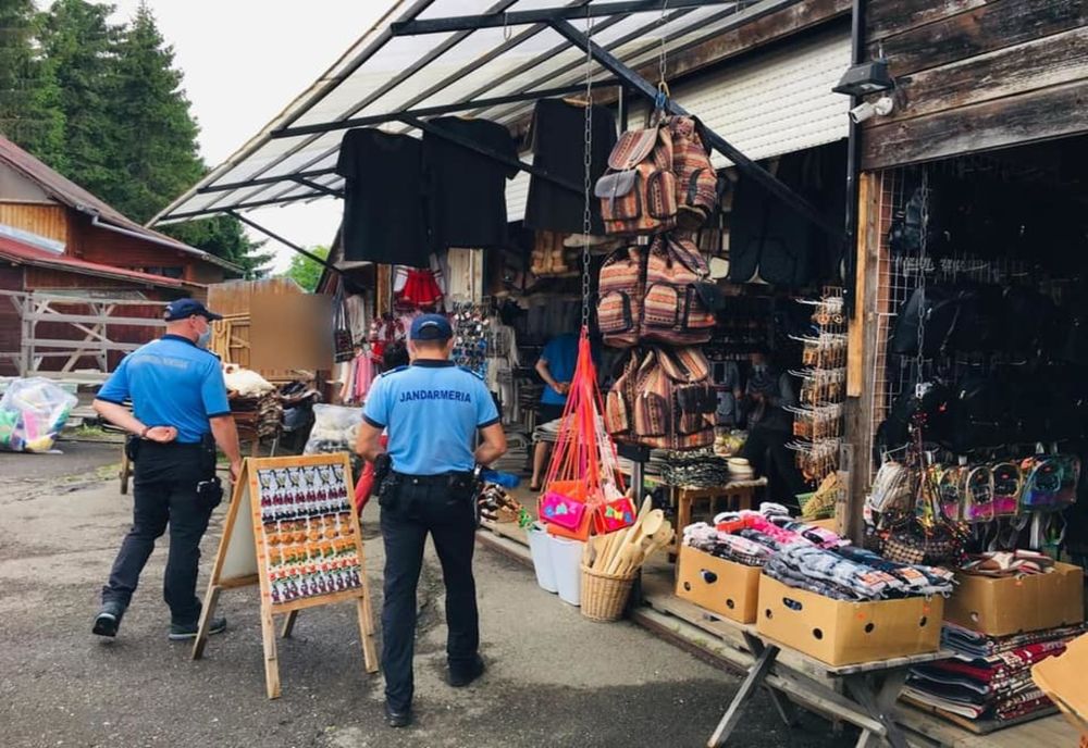 FOTO: Forțele de ordine din BN continuă verificările modului de respectare a măsurilor impuse în contextul stării de alertă! Ce amenzi au fost aplicate