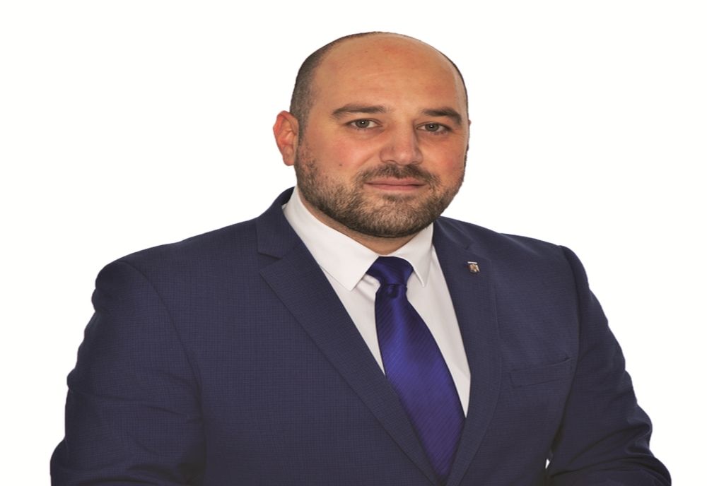 Ionuț Simionca: Am votat pentru viitorul oraşului nostru! Îi îndemn pe toţi bistriţenii să iasă la vot şi să oprească blocajul în care ne aflăm de 30 de ani
