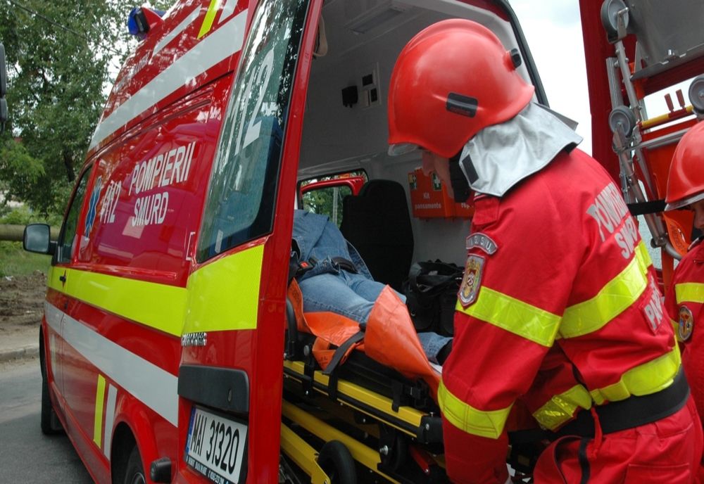 Copil de 11 ani din Viile Tecii, accidentat pe DN 15A de o autoutilitară condusă de un brașovean