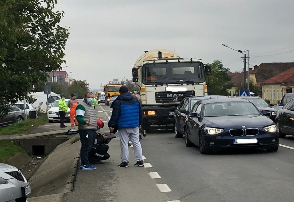 FOTO: Accident pe DN 17, în Bistrița! Un bărbat a ajuns la spital