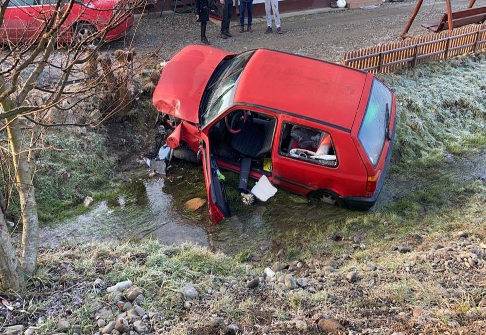 FOTO/VIDEO: Accident în Jelna! Două persoane rănite, la spital