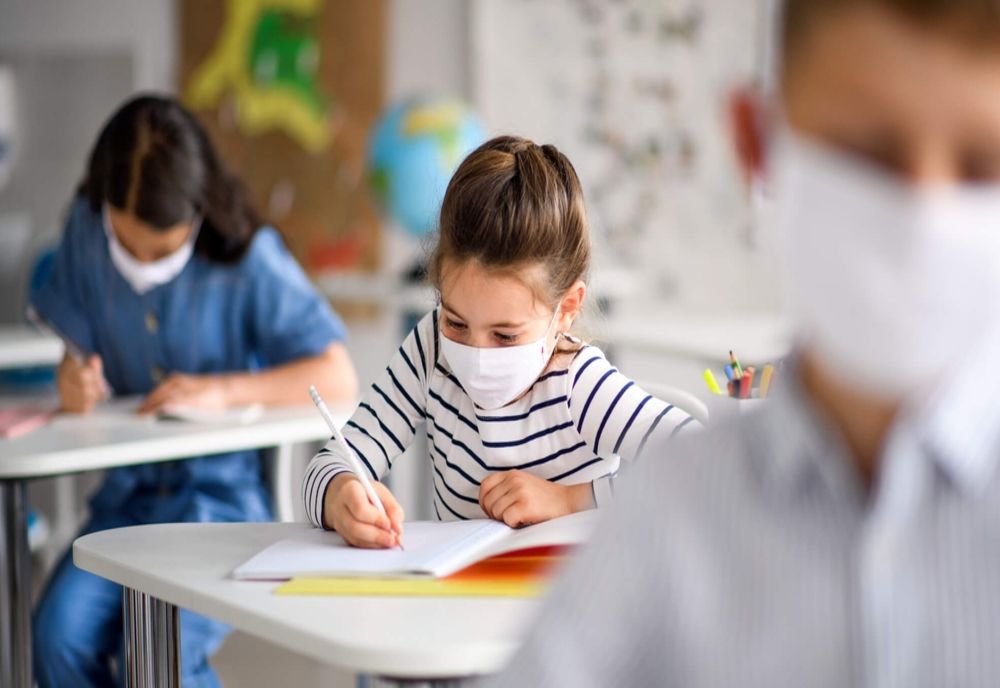 Elevii din Beclean se întorc în băncile școlilor! Vezi de când