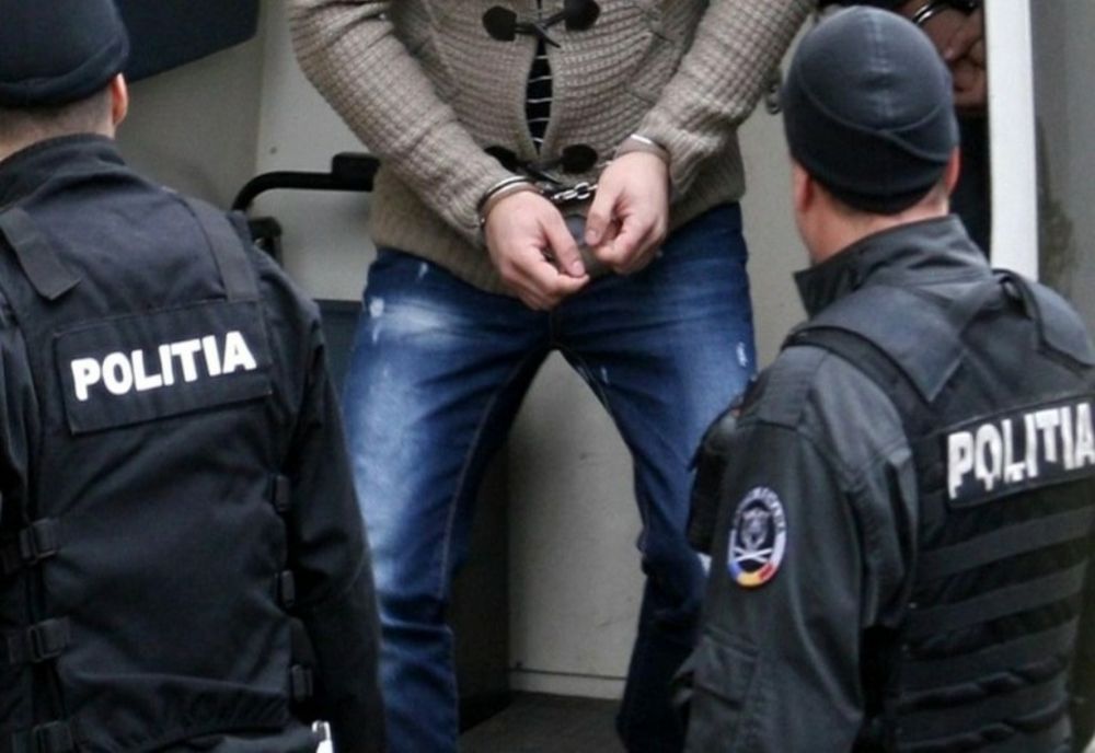 Clujean, arestat preventiv pentru ultraj! L-a mușcat de deget pe un polițist din Forțele Speciale