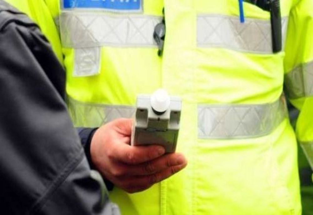 Tânăr din Bistrița-Năsăud, beat turtă la volan! Polițștii i-au făcut "cadou" un dosar penal