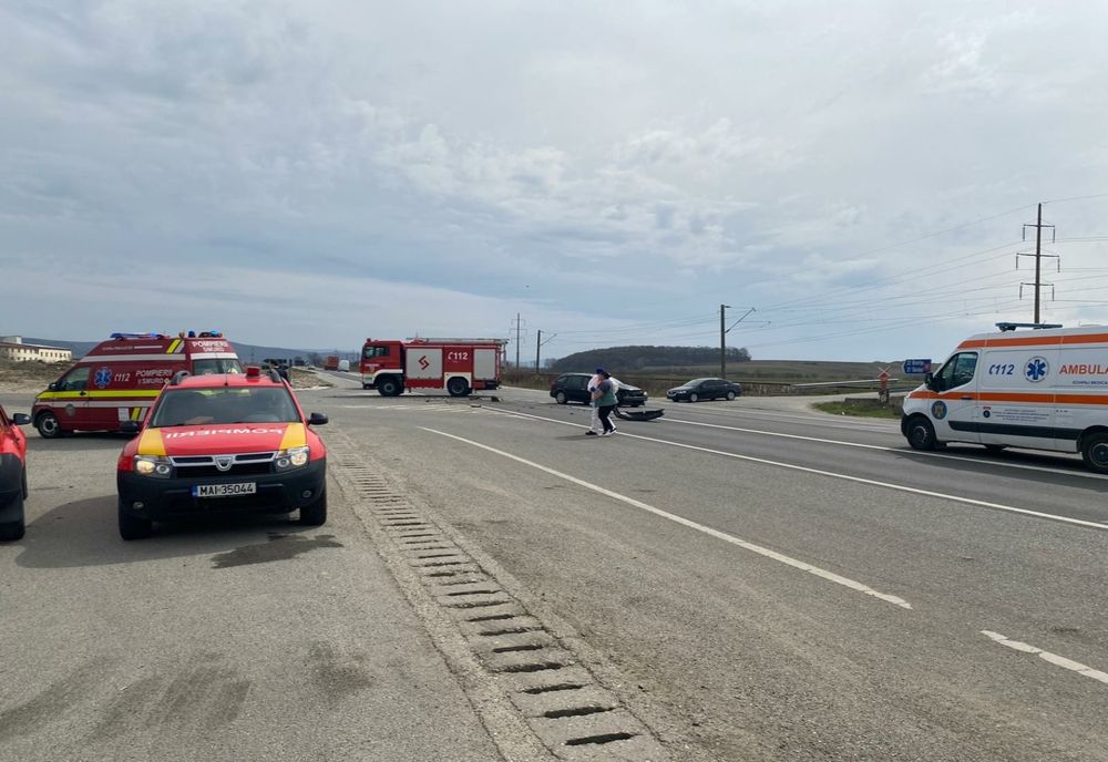 Cinci persoane, implicate într-un accident rutier la intersecția DN 17 cu DJ 172
