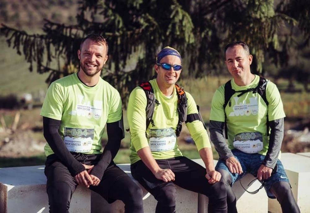 Alin, Șerban, Vali și Petru- polițiștii bistrițeni care au participat la Semimaratonul Mocăniței 