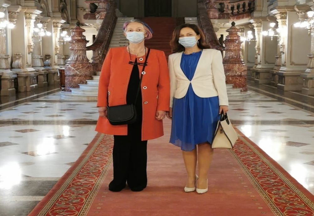 Doi medici din cadrul SJU Bistrița, decorați de președintele Klaus Iohannis cu Ordinul “Meritul Sanitar“ în grad de Cavaler