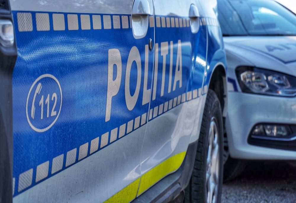 Bătrână, lovită cu mașina de un tânăr din Anieș! Șoferul, care avea permis fals, a modificat locul accidentului