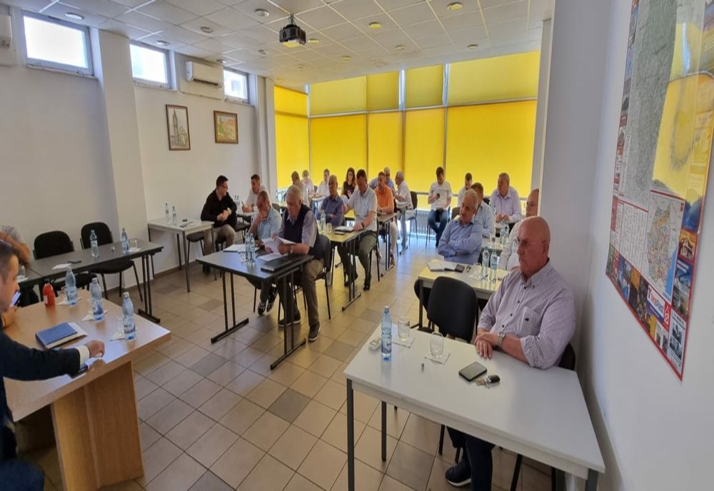 CCI BN: Cuvântul pe ordinea de zi este "îngrijorare". Suntem într-o situație în care nu am fost niciodată și vedem luminița de la capătul tunelului cum se tot îndepărtează