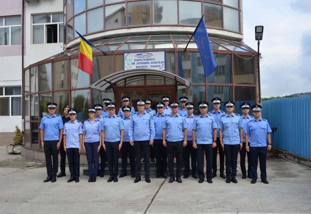 28 de cadre militare avansate în grad la Jandarmeria bistriţeană