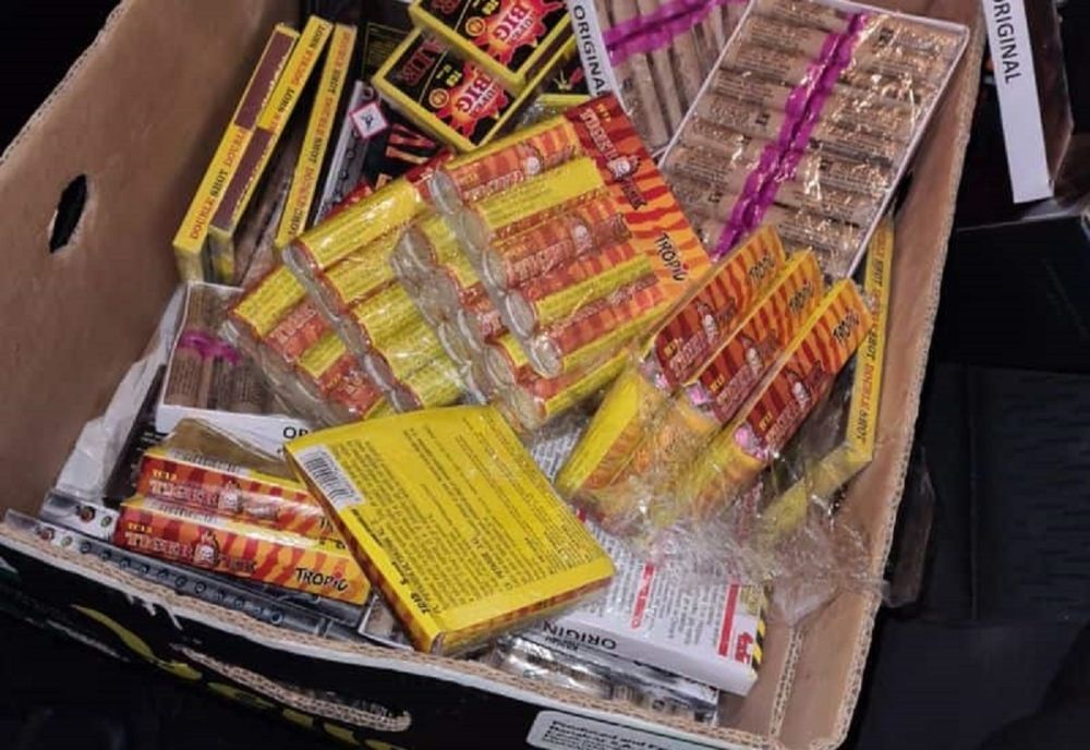 Aproape 50 kg de articole pirotehnice, confiscate de polițiștii bistrițeni, în cadrul acțiunii "FOC DE ARTIFICII" (VIDEO)