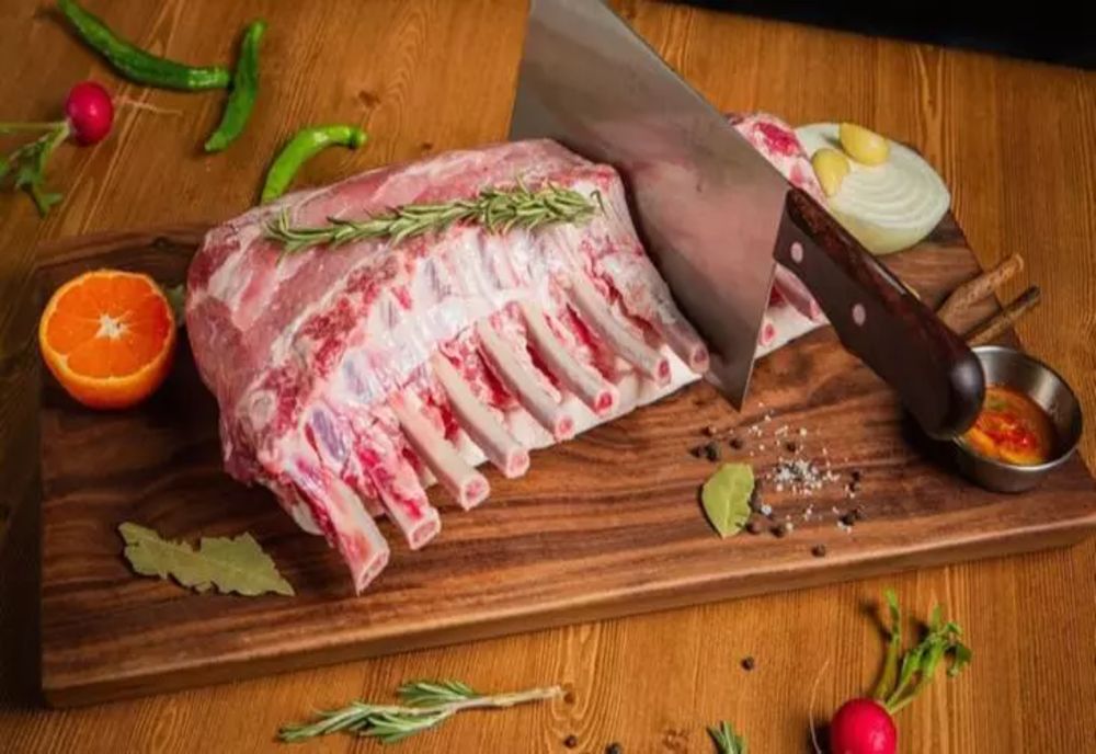 Carnea de miel pentru Paște, un lux pentru tot mai mulți români