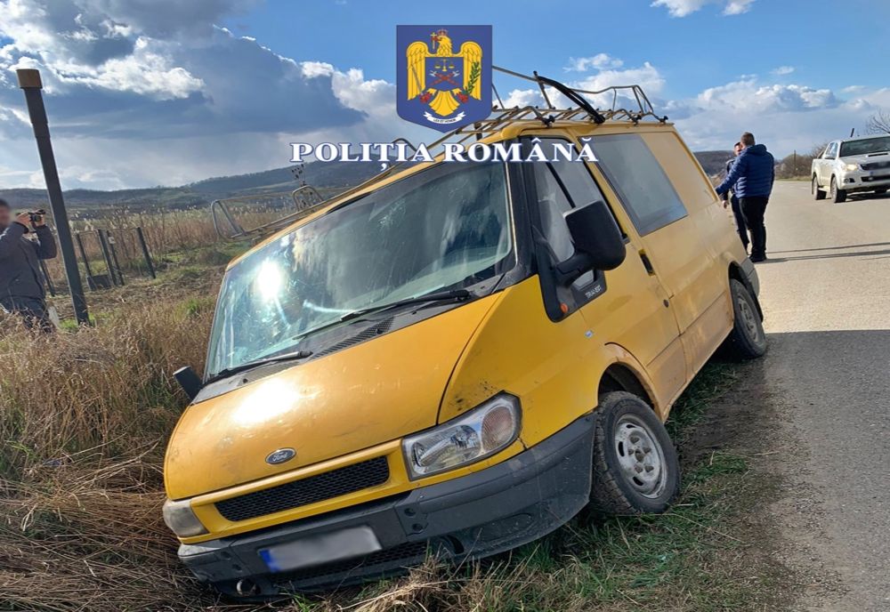 La doar 17 ani, hoț de și din mașini! A fost reținut și riscă să stea după gratii pentru următoarele 30 de zile