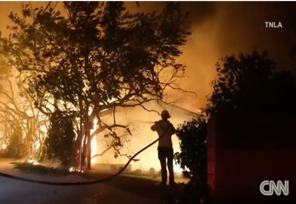 CONSULATUL ROMÂNIEI LA LOS ANGELES, EVACUAT DIN CAUZA INCENDIILOR