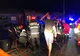 Mașină lovită de locomotiva unui tren în județul Bistrița-Năsăud. Trei persoane sunt prinse între fiarele contorsionate ale mașinii (FOTO)