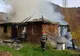 O casă arde ca o torță în localitatea Aluniș din Bistrița-Năsăud. UPDATE: Un bărbat a murit carbonizat (FOTO/VIDEO)