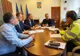 La o zi de la protestul taximetriștilor bistrițeni, prefectul a convocat o ședință în care s-au discutat problemele ridicate de aceștia