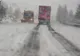 Iarna nu se dă dusă! E lapoviță și ninsoare în zona montană a județului Bistrița-Năsăud, iar traficul greu a fost restricționat pe DN 17 (FOTO/VIDEO)