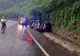 Accident pe DN 17, la Valea Străjii! O șoferiță a ajuns cu mașina în șanț, cu roțile în sus