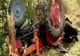 Bărbat din Zagra, rănit grav, după ce s-a răsturnat cu tractorul