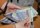 Trei bistrițeni care au încasat pe nedrept îndemnizații mari pentru creșterea copilului, cu dosare penale
