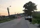 Fetiță de 7 ani din Dolj, accidentată de un autoturism, pe DJ 172, în Beclean! Copila se afla cu părinții care comercializează lebeniță